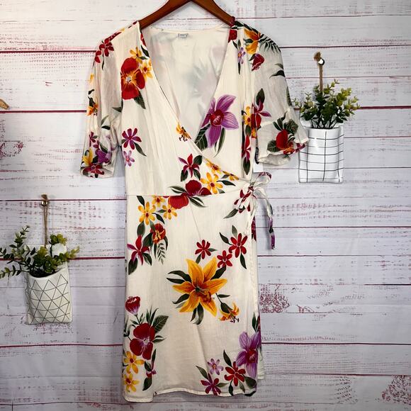 New Old Navy White & Floral Wrap Dress Size Medium - Picture 1 of 9